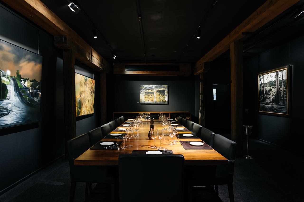 The Henry Jones Art Hotel Hobart Exterior photo The private dining room at the restaurant