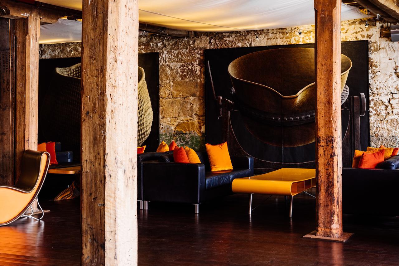 The Henry Jones Art Hotel Hobart Exterior photo The interior of the restaurant